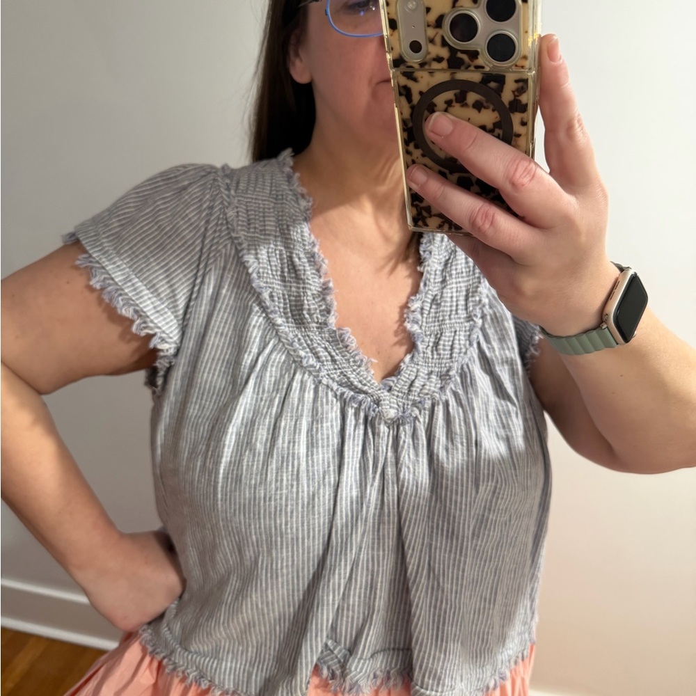 By Anthropologie short sleeve smocked linen-blend blouse in 1X. - Picture 2 of 7